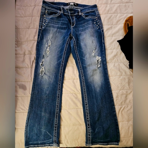 Maurices Premium Women's Blue Distressed Jeans. Size 16 Reg. - Picture 1 of 14